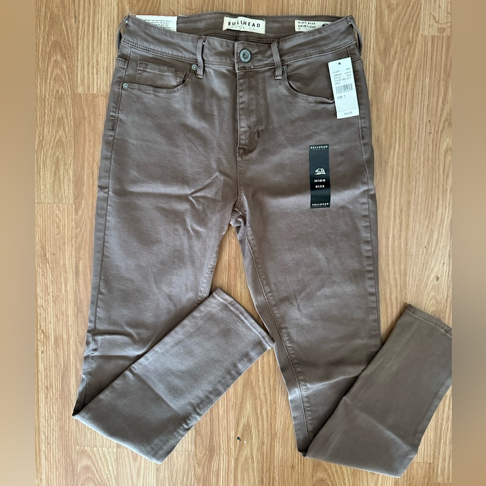 *NWT* Pacsun brown jeans size 7